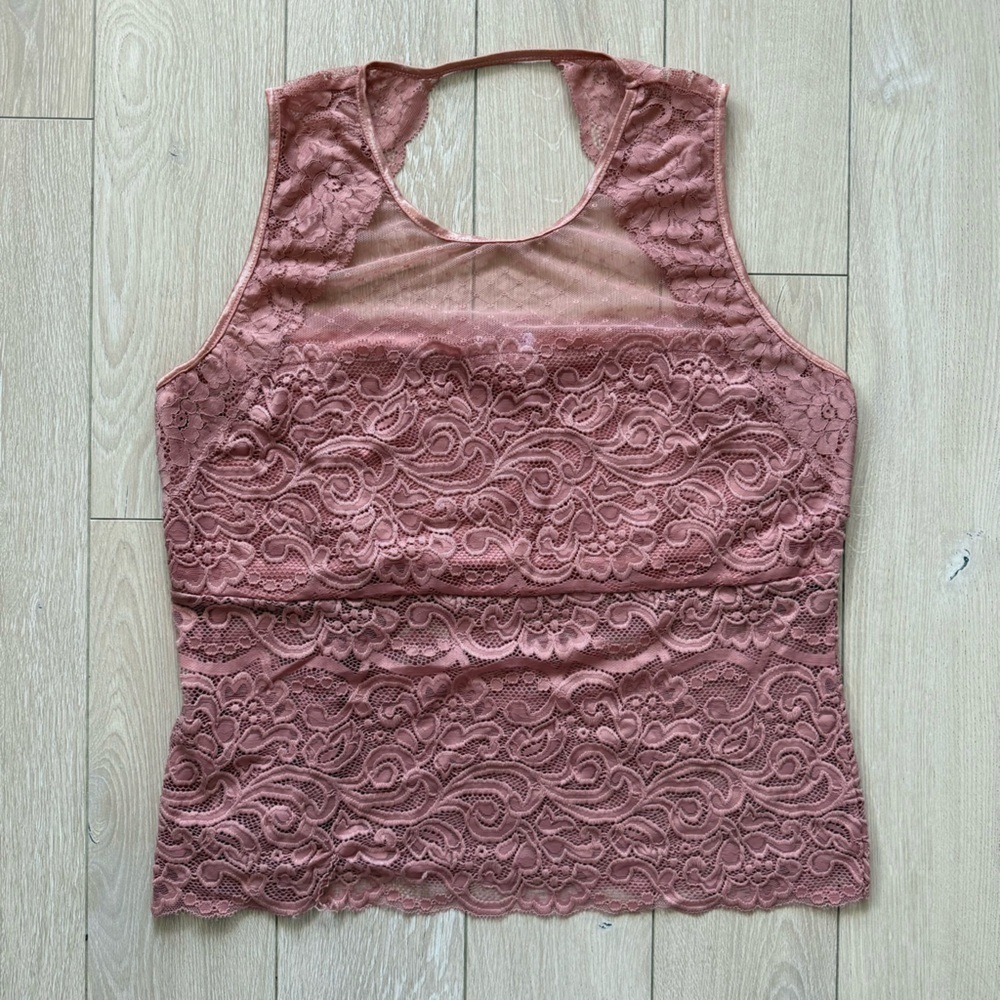 Venus Cut Out Detailed Lace Sleeveless Top in Dusty Pink Women’s Size XL